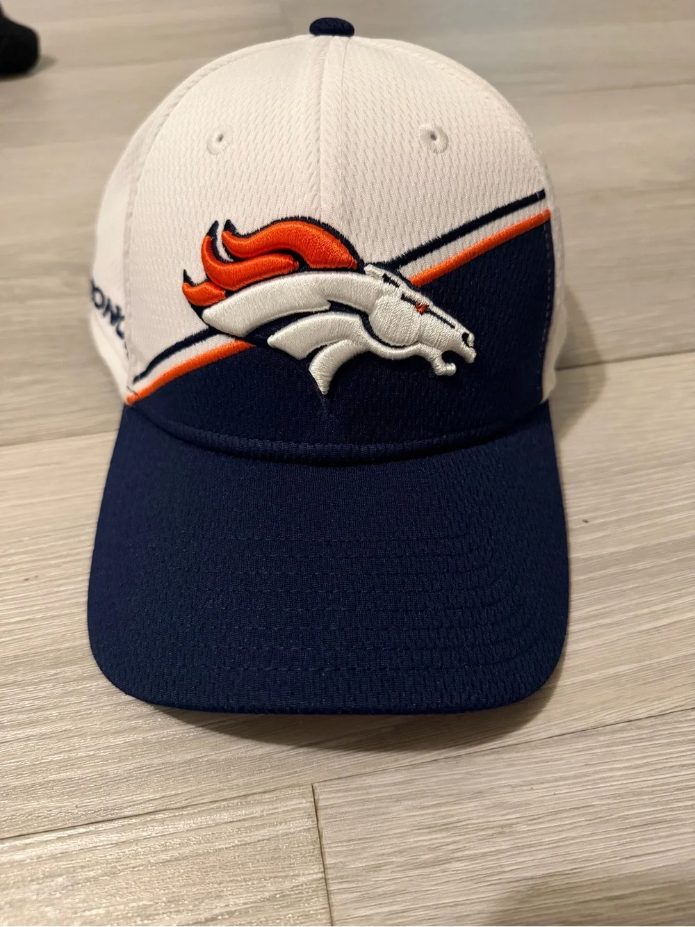 New Era Kids Denver Broncos White, Navy & Orange Logo Hat